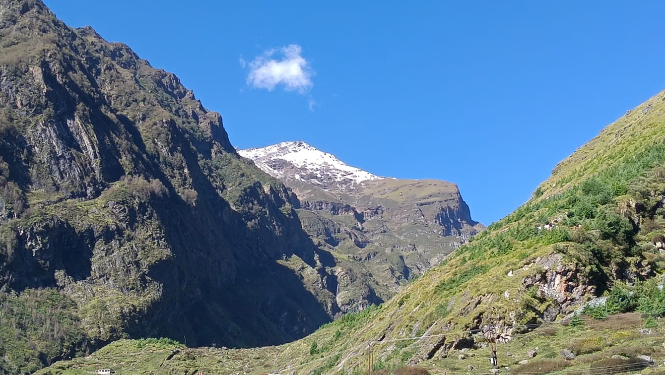 उत्तराखंड में सुबह-शाम बढ़ने लगी ठंड, 22 अक्तूबर तक मौसम रहेगा शुष्क; 23 से बदलाव के आसार