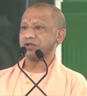 सीएम योगी का सपा पर बड़ा हमला, बोले- एक परिवार के पांच सांसदों वाले दल का भी जनता पार्टी जैसा होगा हाल
