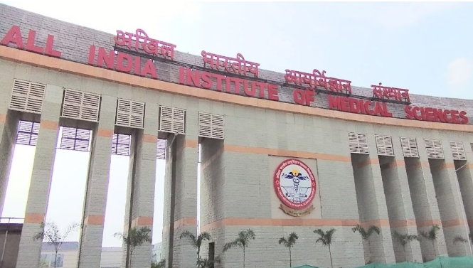 बिलासपुर: कैंसर के इलाज में नई दिशा की तैयारी, एम्स में विकसित होगी CAR-T थेरेपी की सुविधा; बोन मैरो और लिवर ट्रांसप्लांट पर भी काम, अगले एक-दो साल में अत्याधुनिक चिकित्सा क्षमता विकसित करने का लक्ष्य