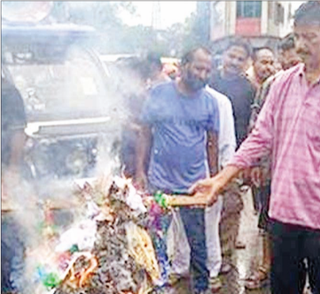 बरनाला लाठीचार्ज से नाराज सफाई कर्मचारियों ने किया आंदोलन